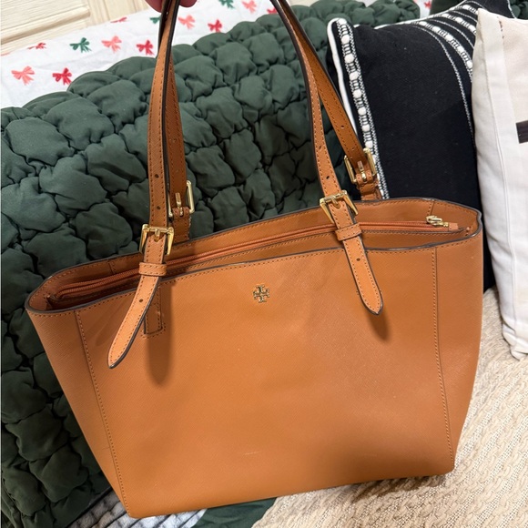 Tory Burch Handbags - Tory Burch Brown Leather Tote